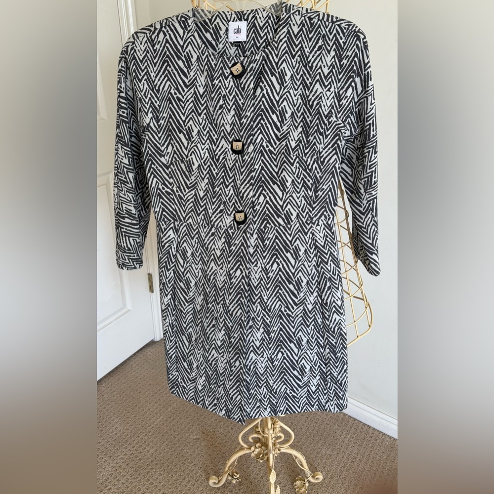 Women’s Cabi Black  & White Zig Zag Ponte Knit 3/4 Sleeve Jacket Coat.